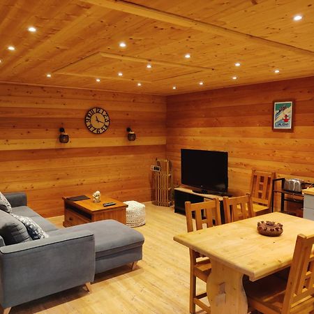 L'Appartement Montagnard D'Estelle 4-6 Personnes Lanslebourg-Mont-Cenis Bagian luar foto